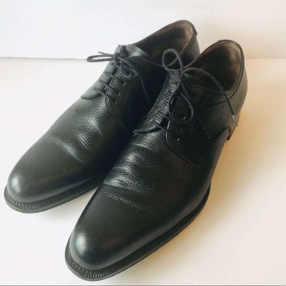 Salvatore Ferragamos men’s shoes - Picture 2 of 8